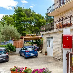 Toma Apartament Trogir